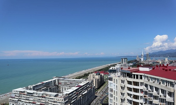 Продаются апартаменты 27 этаже Alliance Palace в Батуми. Первая береговая линия